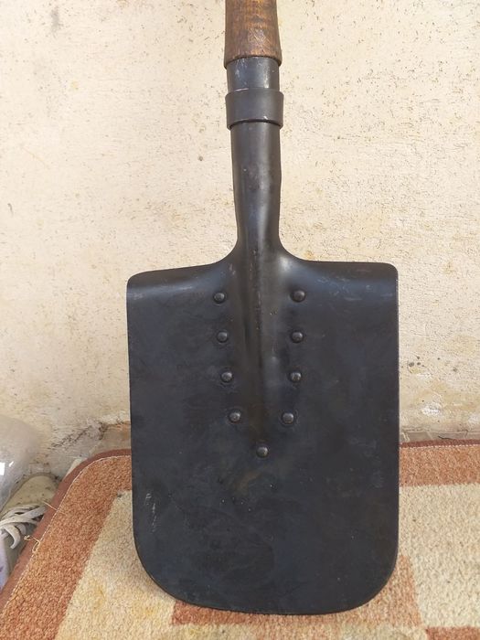 джезве джанта лопата носач кирка