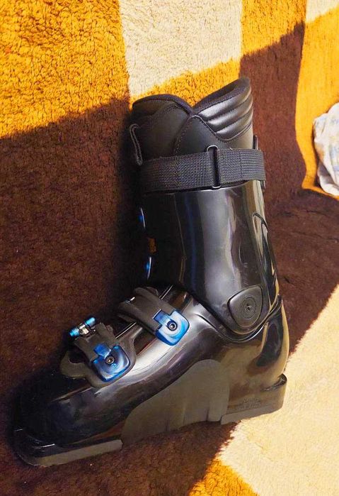 Продам Австрийские Лыжные ботинки, новые