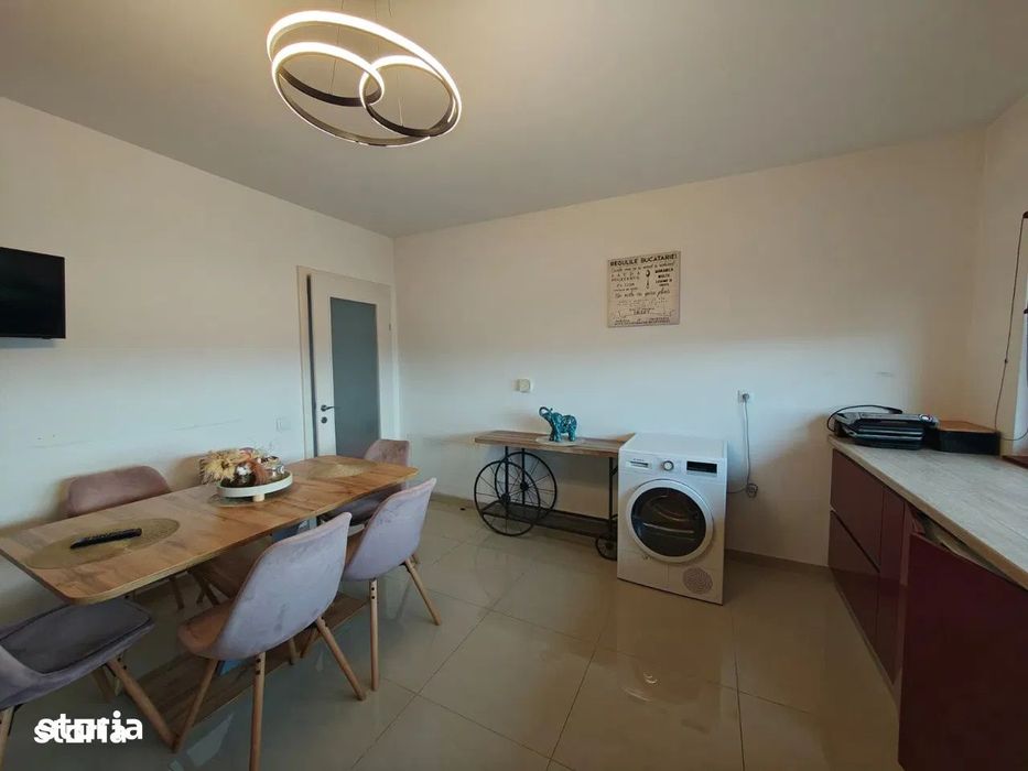 Duplex de vanzare de 140mp , teren 365mp zona : Floresti Narciselor