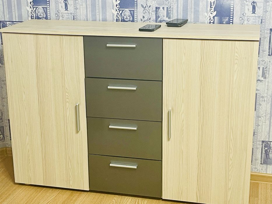 Продам спальный гарнитур