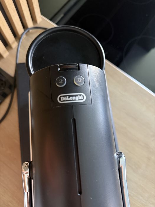 Vand espressor cu capsule Nespresso DeLonghi Pixie