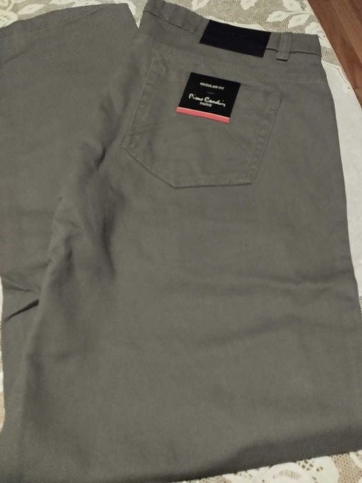 Pantaloni barbatesti Pierre Cardin (masura 36)