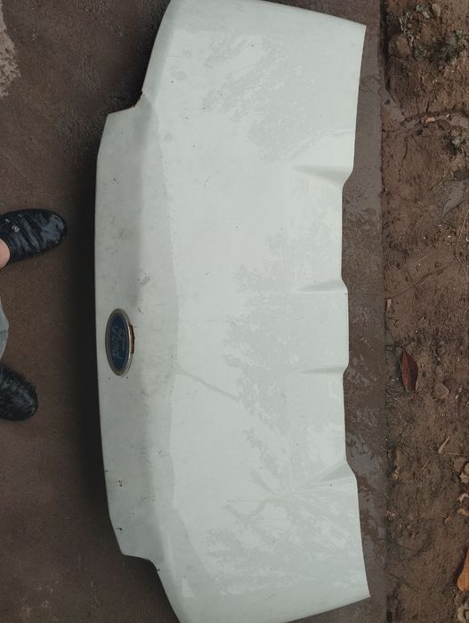 Fort tranzit eshigi va kapoti