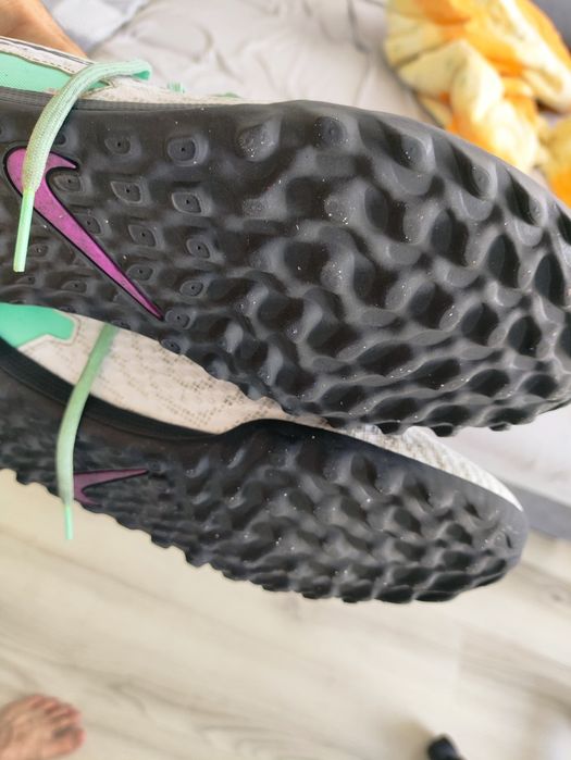 Nike Phantom ghete fotbal