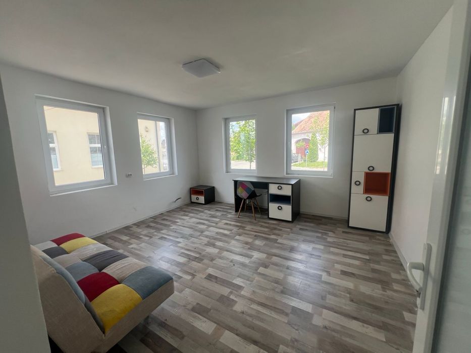 Casa De Inchiriat | 3 Camere | Bungard