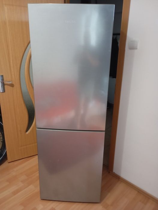 Frigider cu congelator jos model nou inox,Artic.