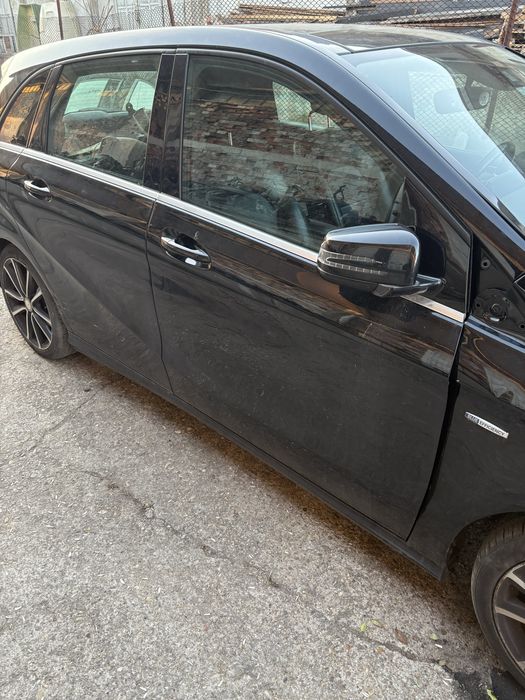 Mercedes W246/W242 B250 на части