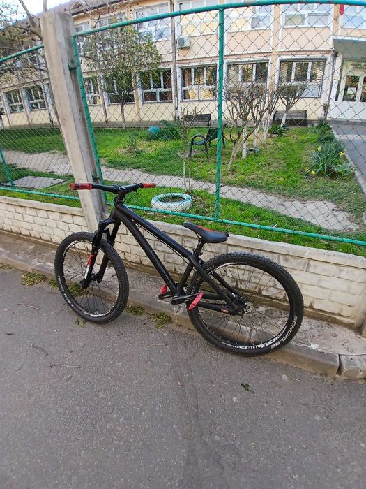 Vând dirtjumper NS Decade V2