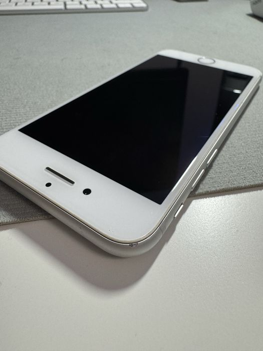 iPhone 8, 64GB, argintiu, baterie 94%