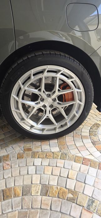 Продаётся диски для Zeekr 001