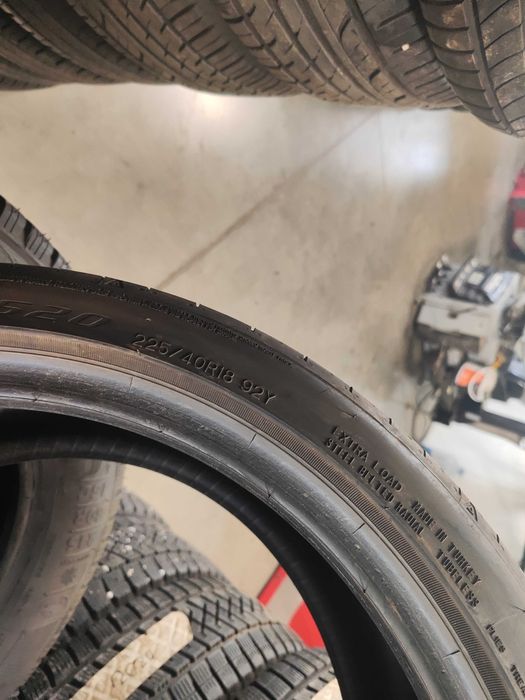 2бр.летни гуми 225/40/18 Falken