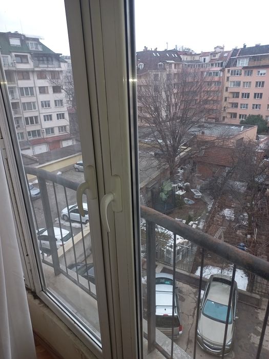 Продавам алуминиева дограма и отделно стъклопакети