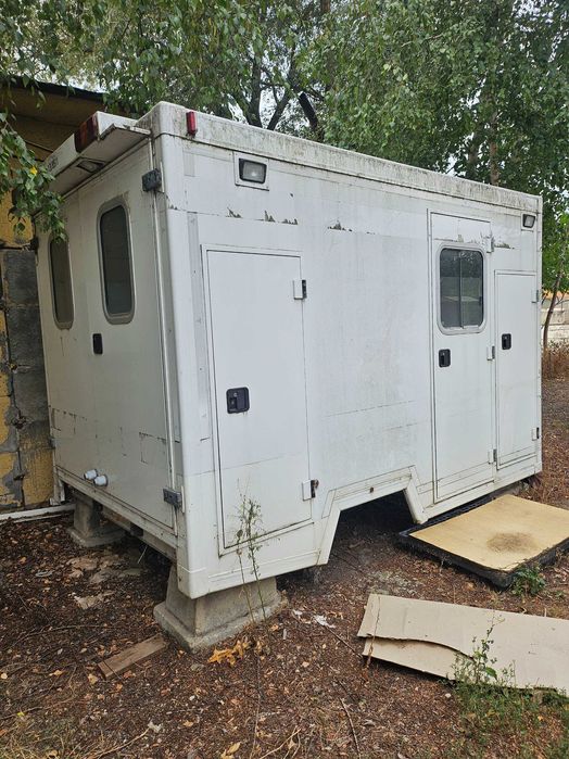 Фургон/офис оборудван.