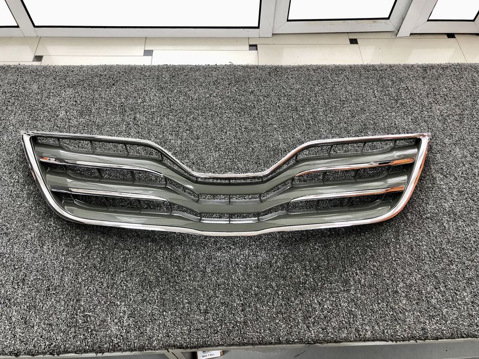 Решетка радиатора в бампер Камри 45