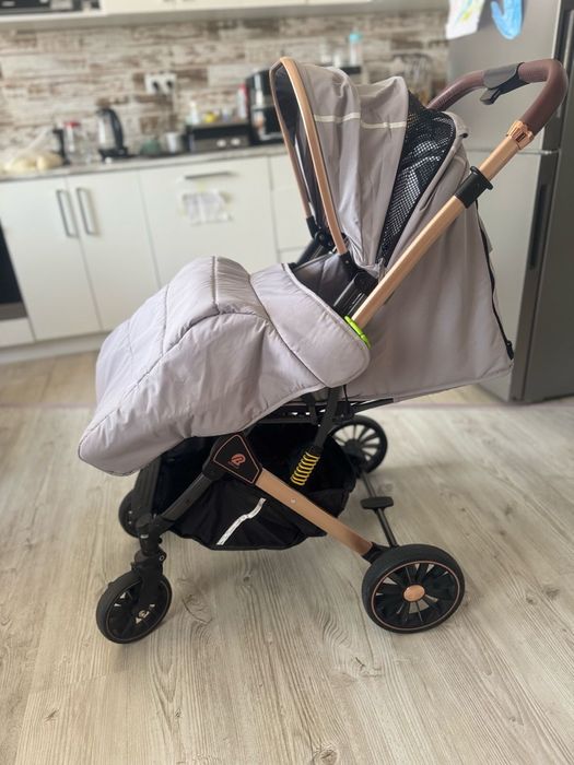 Прогулочная коляска New lux