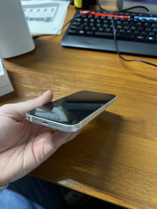 iPhone 13 Starlight Neverlock