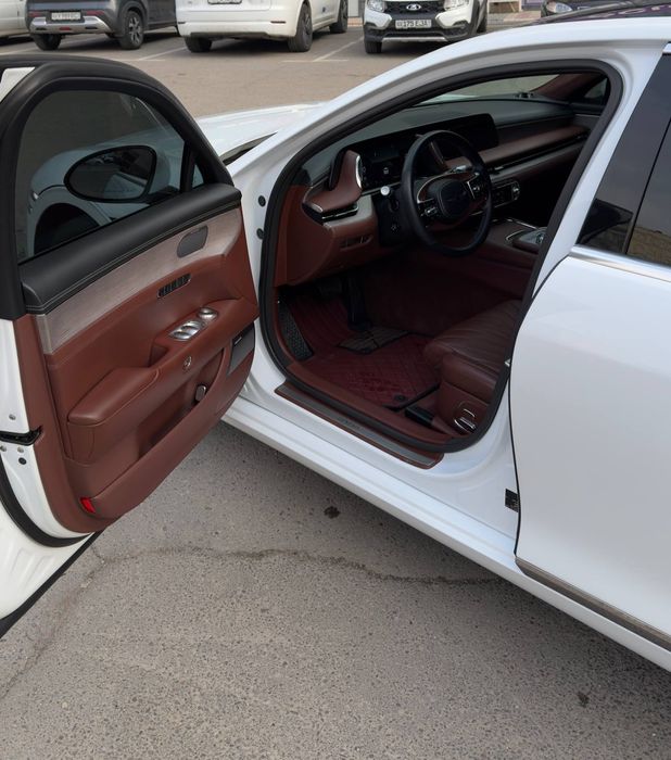 Genesis G90 Full Pozitsiya 2023 Srochna sotiladi!!!