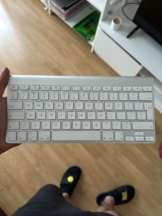 Tastatura Wireless Apple, Model A1314, Bluetooth, Aluminiu qwerty