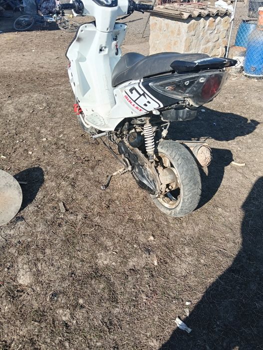 Urgent Vând sau schimb scuter tgb bulet 50cc 2t+ 2 roti de offroad