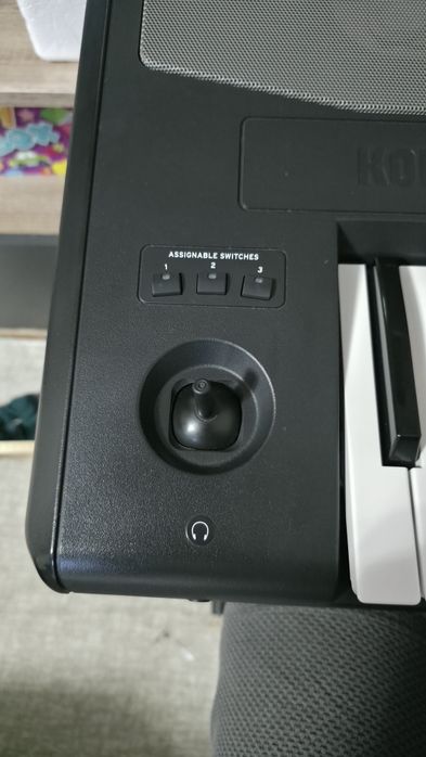 Korg Pa700 - Неразличим от нов!