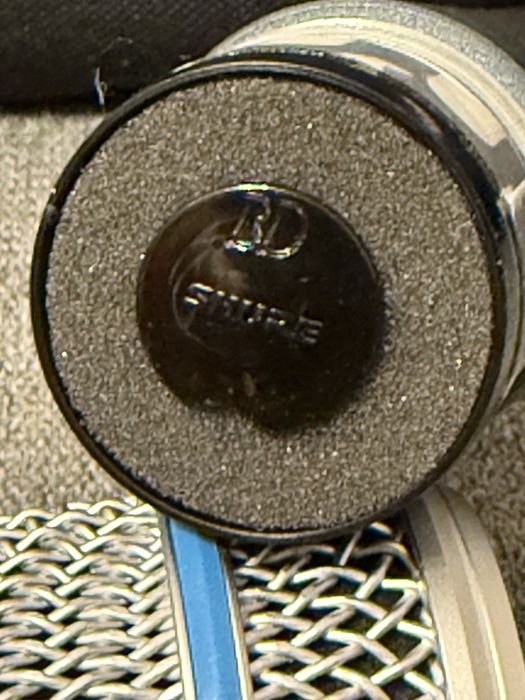Microfon Shure Beta 57A - NOU IMPECABIL
