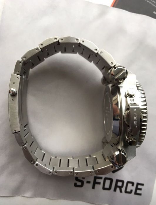 Soat. Haqiqiy yigitlar soati.