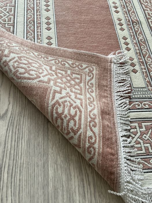 Продам новый ковер