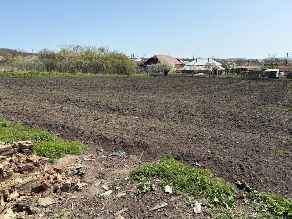 Teren intravilan, 1100 mp