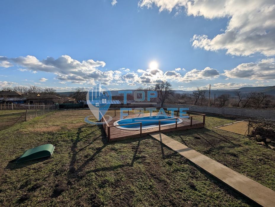 Продава се Къща в с. Садина, Област Търговище - 160 кв.м за 938 €/кв.м - Снимка #9