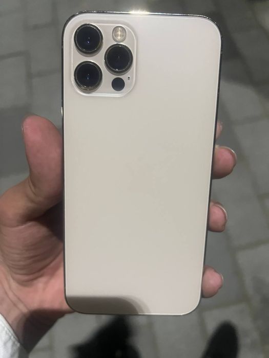 Iphone 12 pro gold