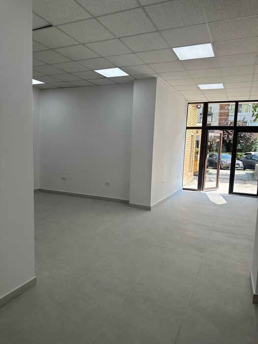 Spațiu comercial de închiriat