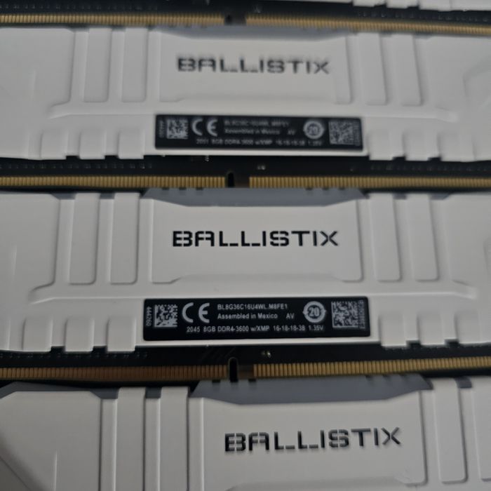 Crucial  ballistix ddr4 3600 4x8gb white бели