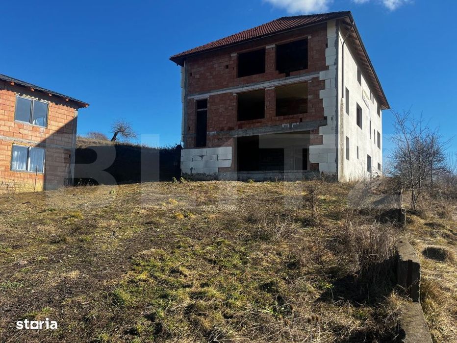Cladire multifunctionala, 513 mp, 1.000 mp teren - zona Sigmir