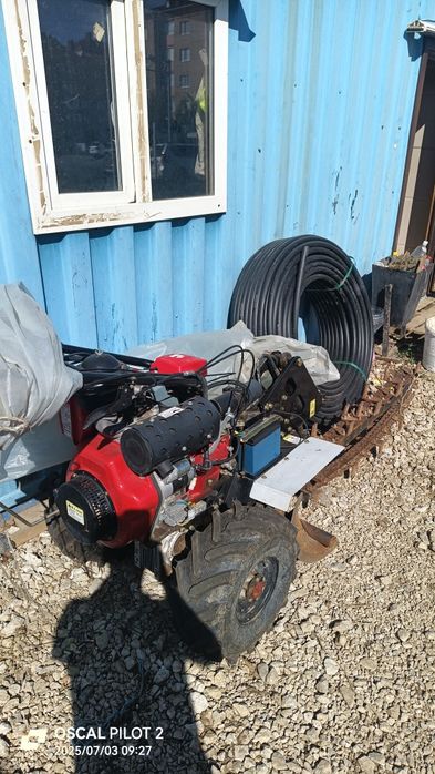 Траншеикопатель (бара) самоходная с акпп.