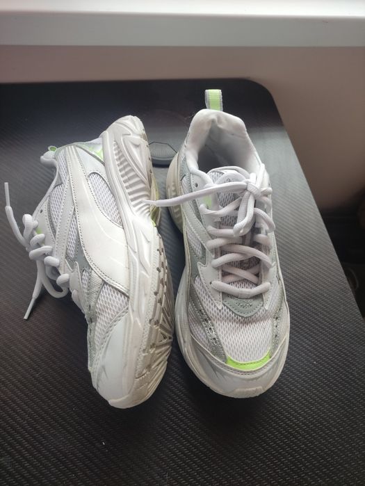 Дамски маратонки Puma номер 39