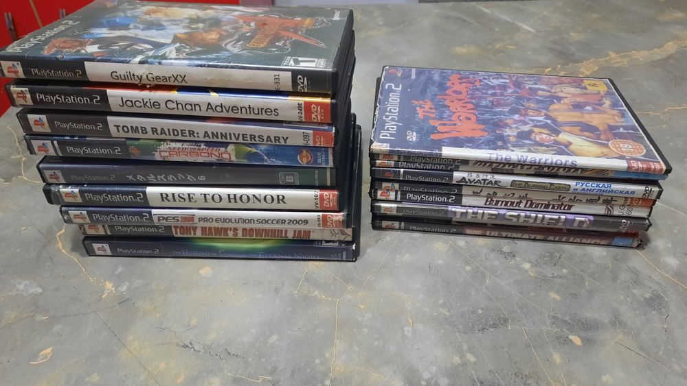 Продам пс2 с дисками