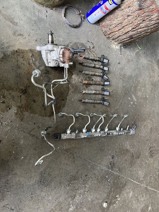 Помпа/дюзи/рейл бмв 4.0д 306 ( pompa/diuzi bmw 4.0d 306 )