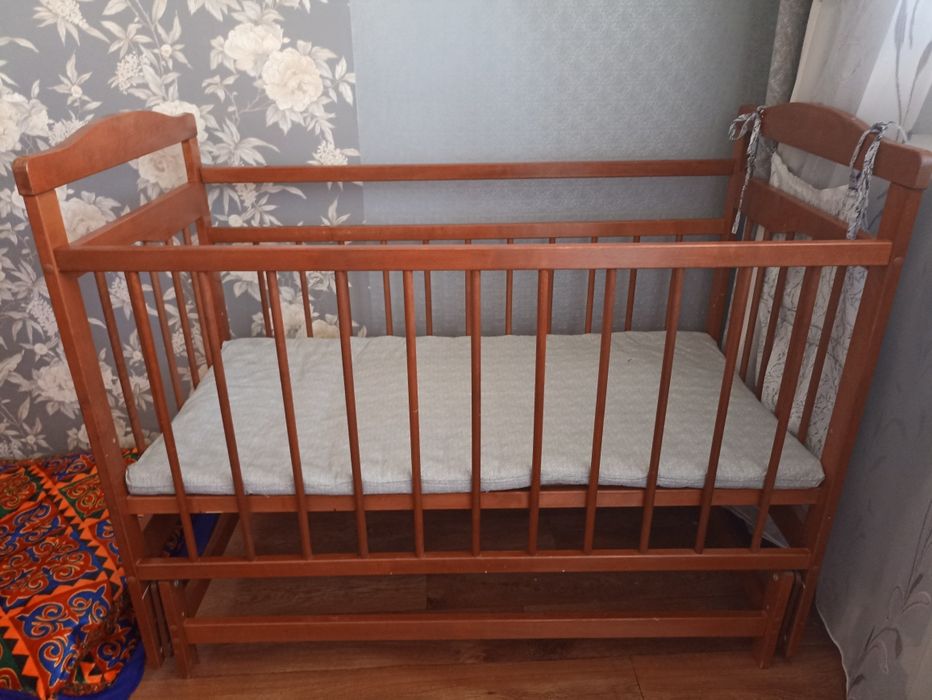 Кроватка, манеж, монеж