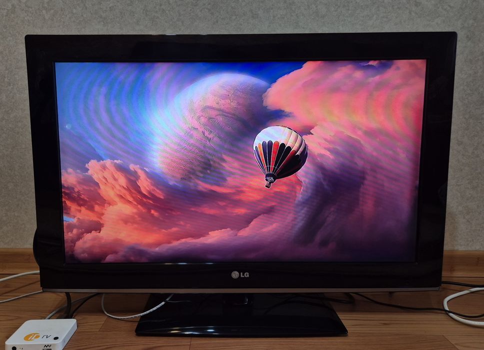Продаётся телевизор LG