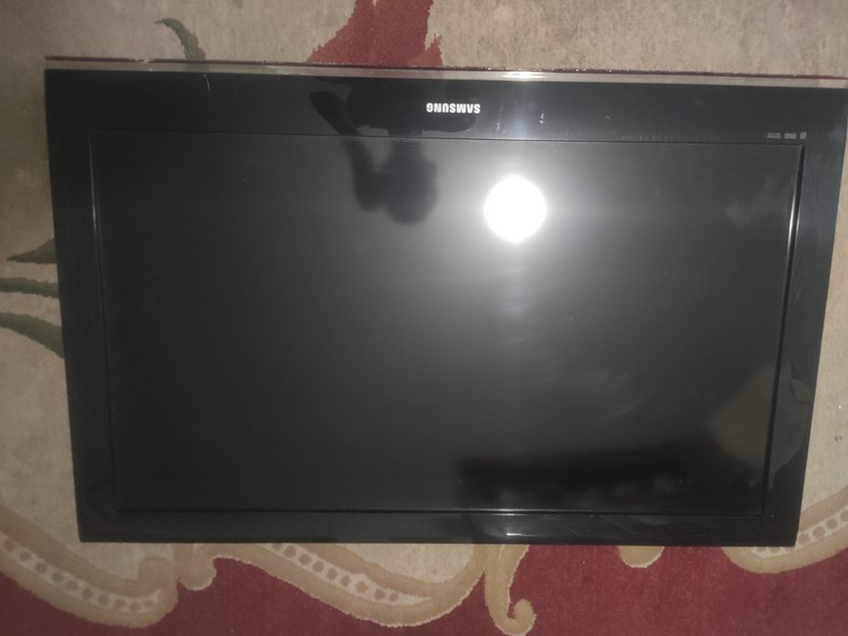 Телевизор samsung