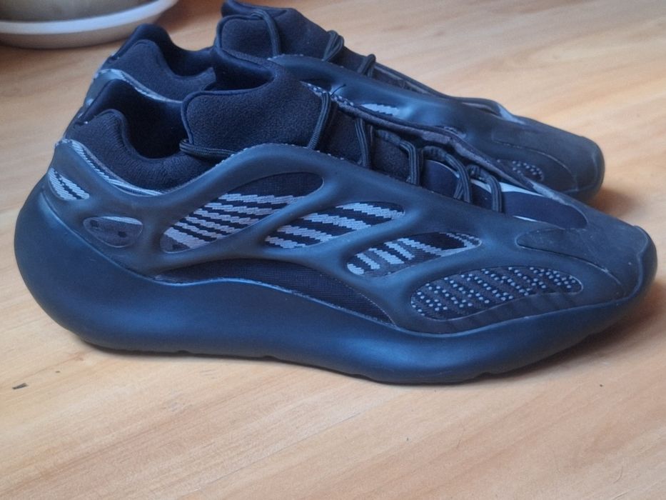 adidas YEEZY 700 V3 Alvah мъжки маратонки