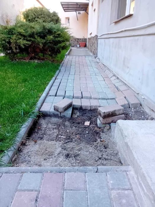 Gradinar/ Giardiniere cu 7 ani de experiență in Italia