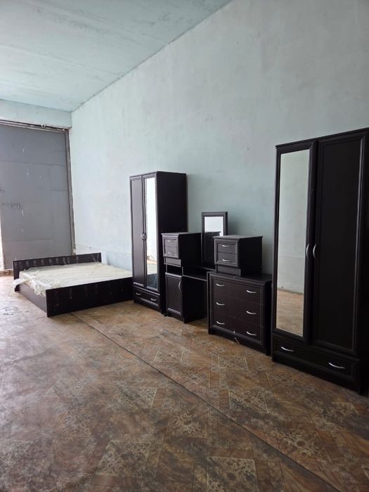 Спальный кровать