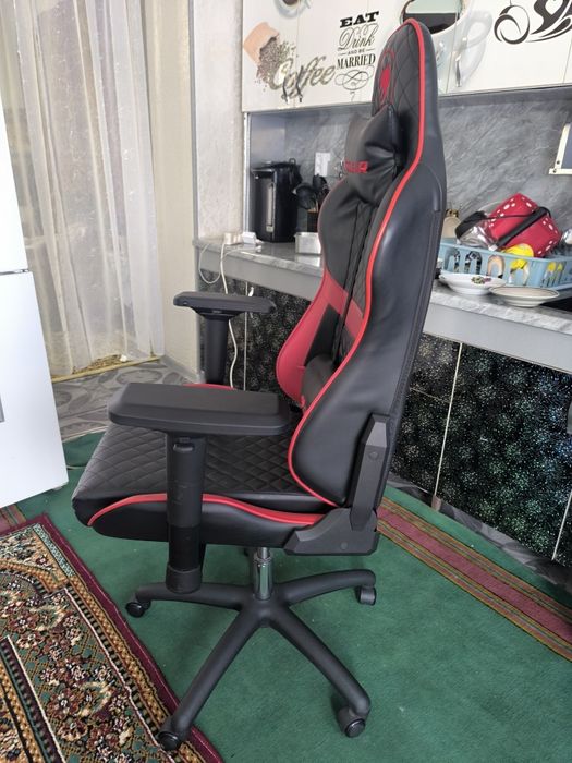 Игровое кресло cougar