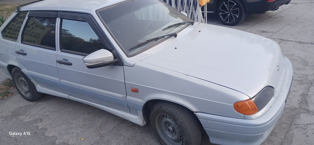 Vaz-2114 sotiladi