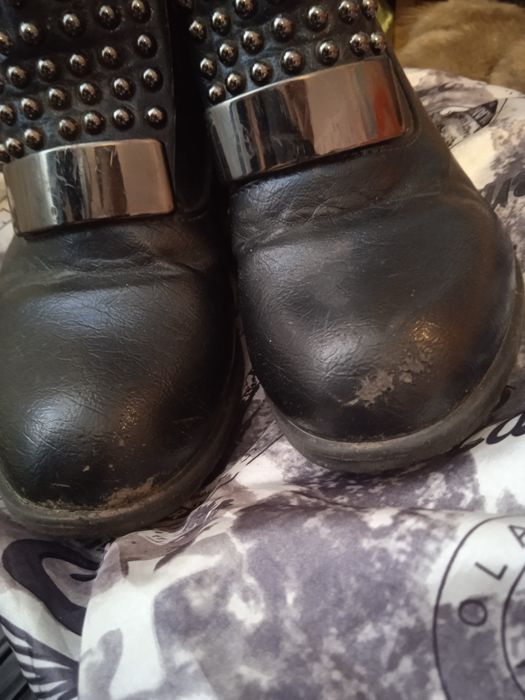 Продам школьные ботиночки