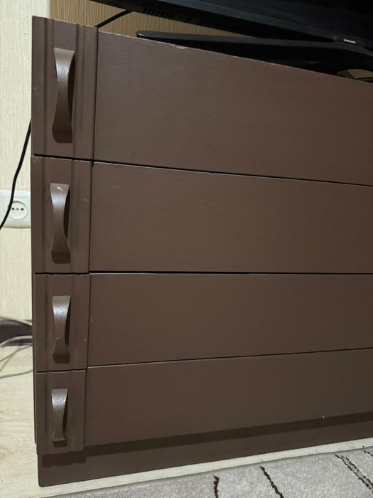 Комод деревянный