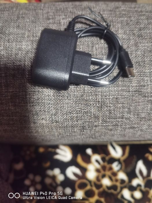 Телефон GUVET чисто нов