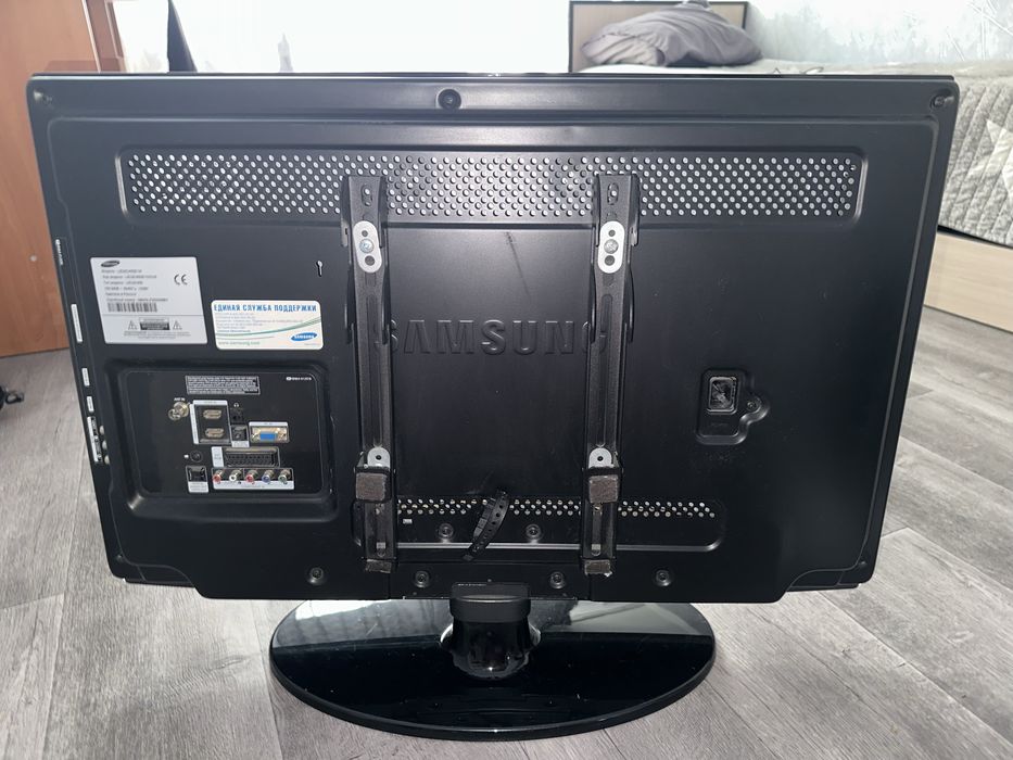 Телевизор Samsung LCD