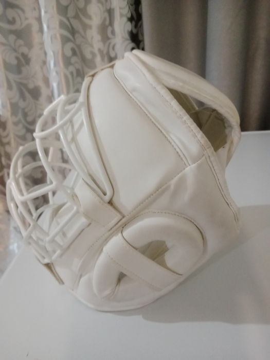 Шлем для каратэ Л размер